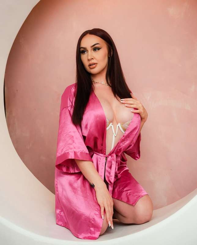 Honeymoon Suite Gone Sour (2025) Brazzersexxtra English Short Film | 1Filmy4wap